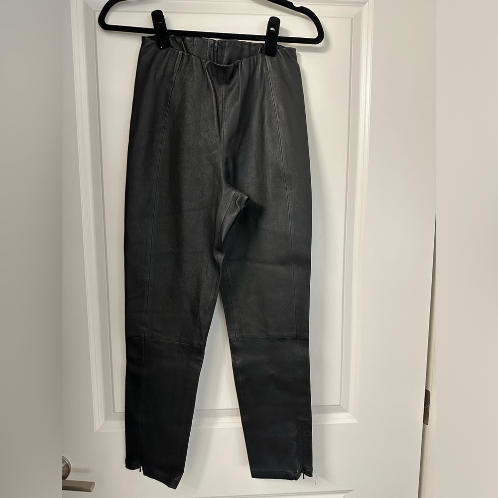 Skinny Leather Zip Ankle Pants! Perfect for Fall or to add EDGE to your style!